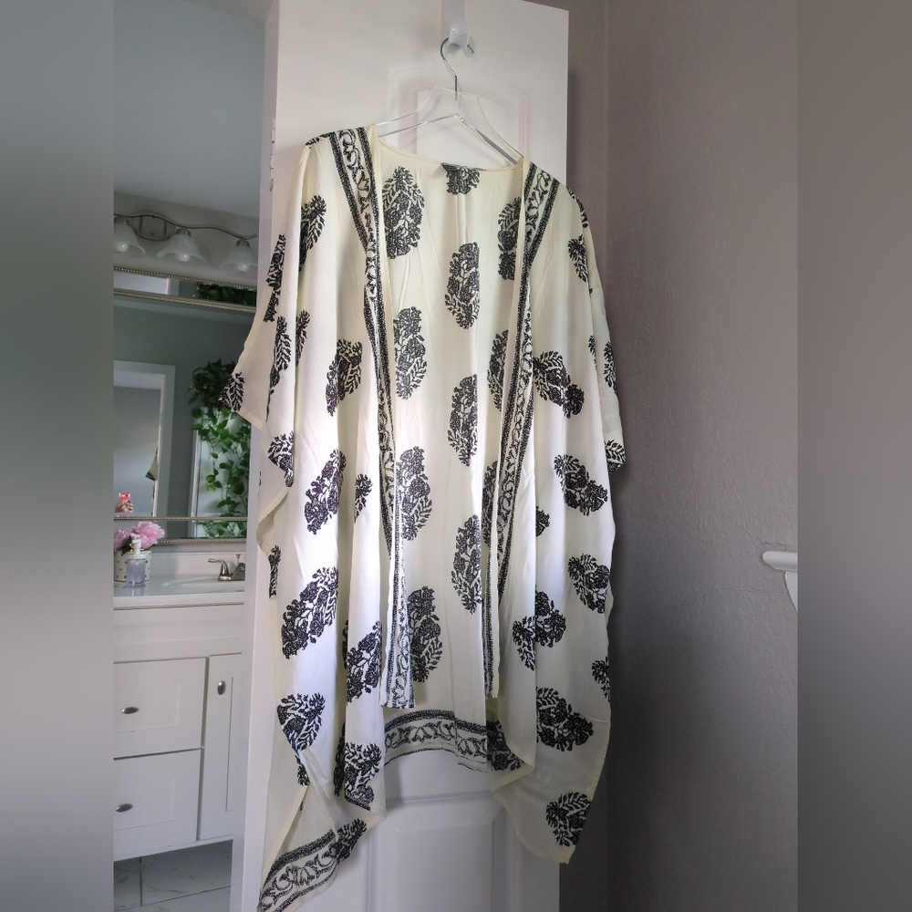 Open Front kimono - Picture 6 of 16